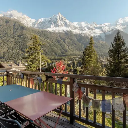 Alpehytte Le Refuge Des Pecles, Avec Vue Mont-blanc Chamonix